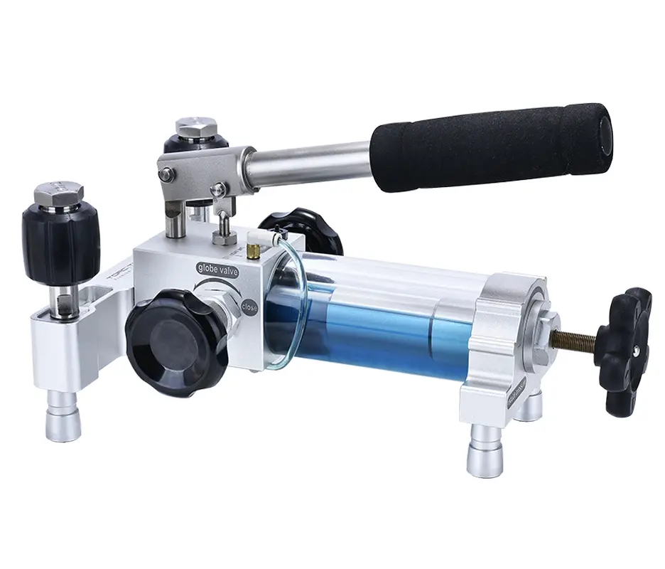 700 Bar Karşılaştırmalı Manometre Test Pompaları