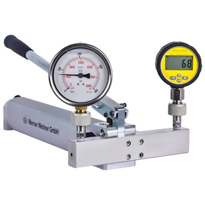 MTC Manometre Test Cihazları  <br/> <span class=orange> [ 100 - 700 bar ] </span>